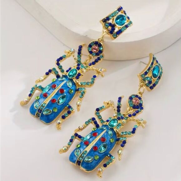 💙 Heidi DAUS Unique & Colorful Swarovski Crystal Blue Beetle Drop Earrings 💙 - Picture 5 of 8